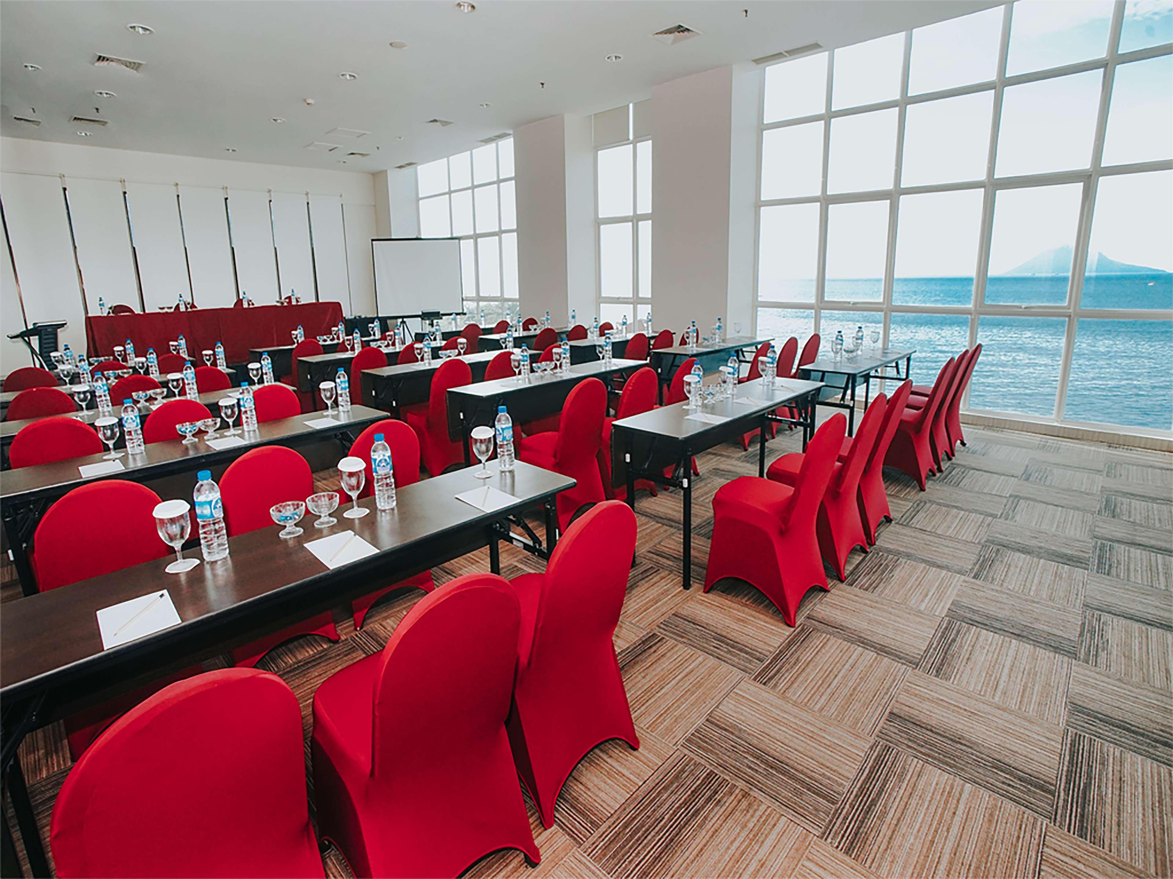 Best Western The Lagoon Hotel Manado Ngoại thất bức ảnh